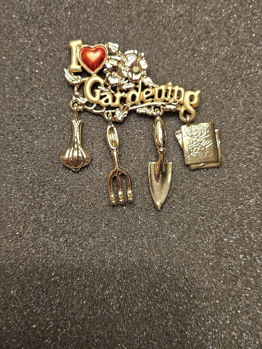 Vintage Danecraft "I Love Gardening" Brooch Pin Gold Tone Dangle Enamel
